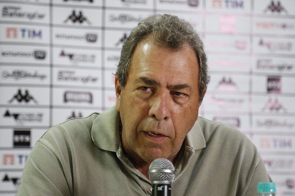 Botafogo demite mais de 40 funcionários; jogadores não devem ter redução salarial