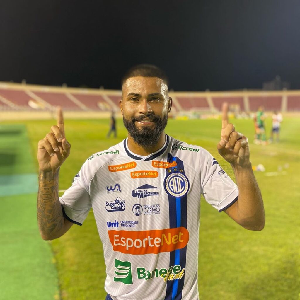 Confiança vence CRB, chega a dois triunfos seguidos e se afasta do Z-4 da Série B