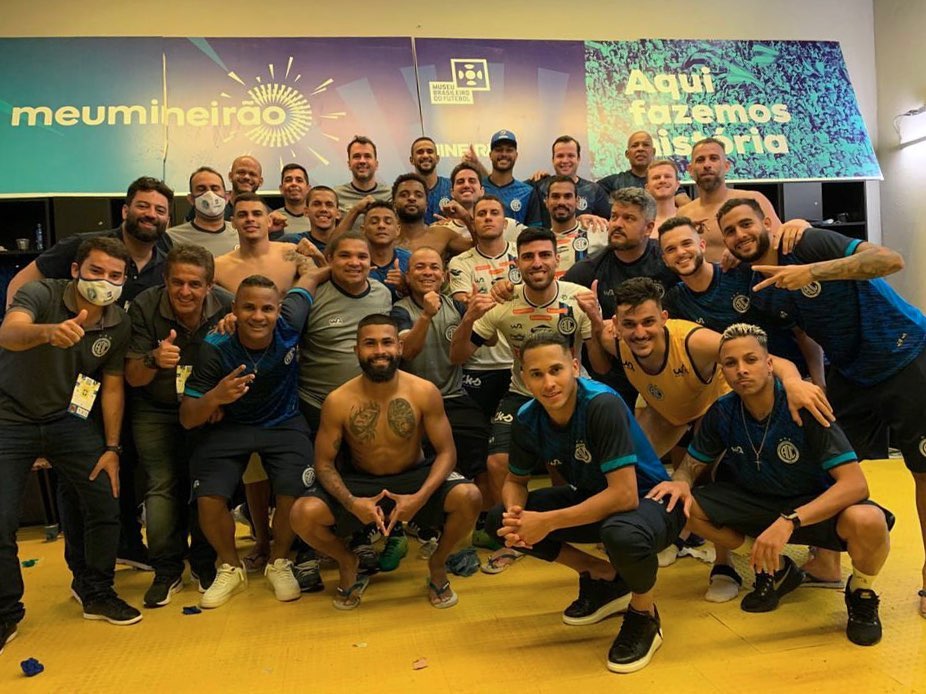 Confiança-bate-Cruzeiro-em-pleno-Mineirão-e-se-aproxima-do-G-4-da-Série-B