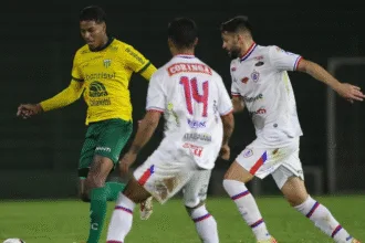 Itabaiana perde para o Ypiranga-RS em jogo movimentado e sofre primeira derrota na Série C