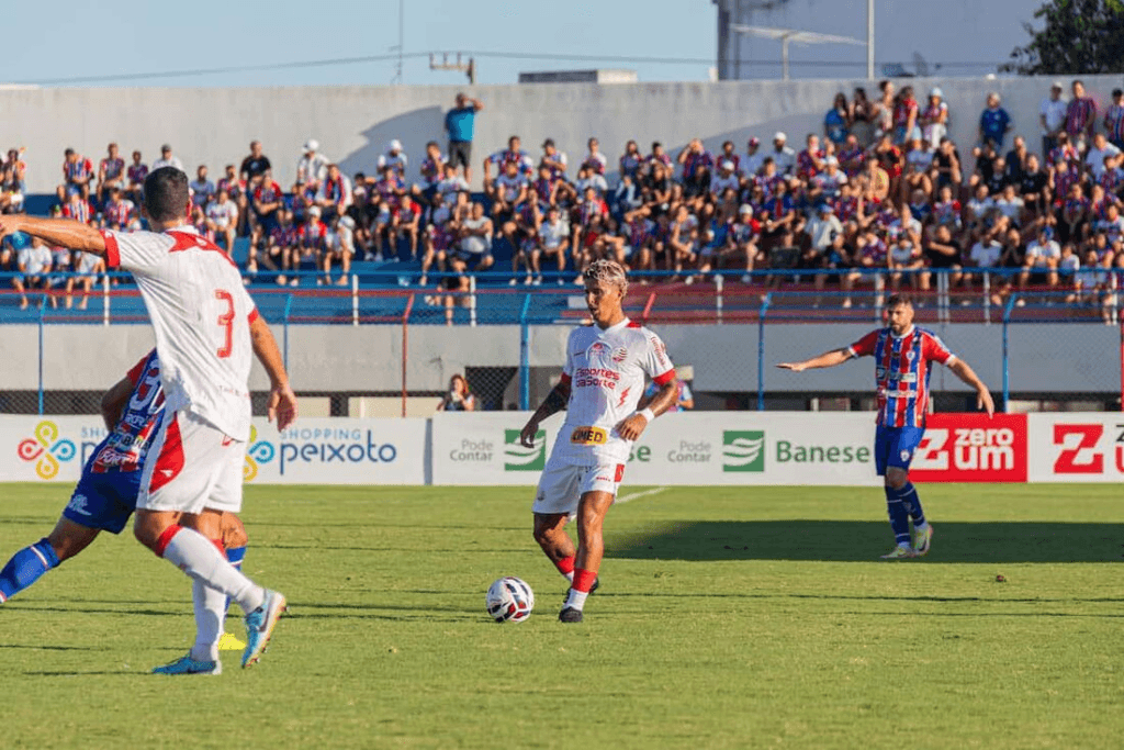 Itabaiana estreia com vitória na Série C ao virar sobre o Náutico no Mendonção