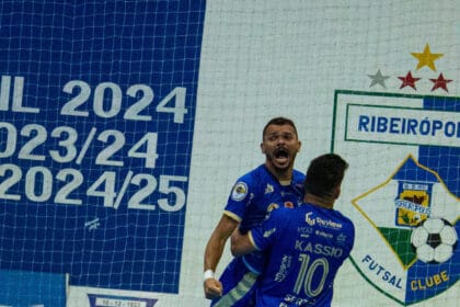 Alex brilha e Ribeirópolis conquista primeira vitória no Campeonato Brasileiro