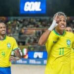 Brasil vence Itália no Mundial de futebol de praia 