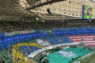 Torcida do Palmeiras exalta Mundial de Clubes com mosaico impactante