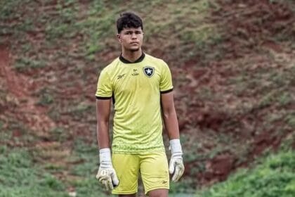 Goleiro Bruninho Samudio, filho do ex-goleiro Bruno é convocado para a Seleção Brasileira Sub-15