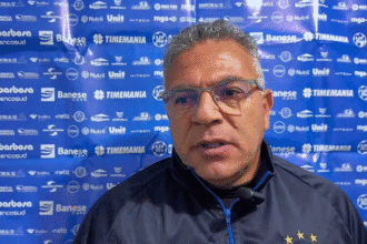 Técnico do Confiança enxerga duelo equilibrado, apesar da derrota, e foca em jogo contra o Figueirense