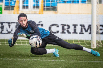 Segurança no Gol: Felipe valoriza evolução defensiva, mas alerta para risco de rebaixamento