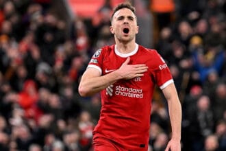 Diogo Jota, atacante do Liverpool, morre em grave acidente de carro na Espanha