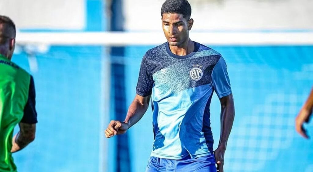 Confiança realiza negociação de lateral com o Atlético/GO