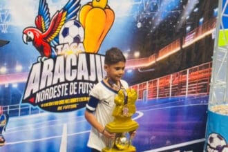 Capitão do Sub-9 do Bahia, Alexandre conquista Taça Aracaju de Futsal e assina com Adidas