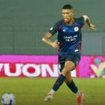 Ex-Itabaiana, volante Vitão é campeão na sua primeira temporada no futebol vietnamita