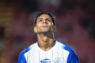 Confiança empresta lateral por R$ 300 mil para time da Série B