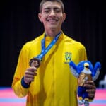 Matheus Gilliard conquista bronze no FISU World Games e brilha no taekwondo internacional