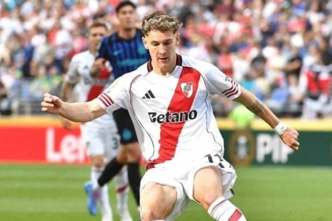 Flamengo mira atacante argentino e esquenta janela de transferências