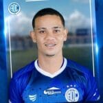 Confiança anuncia a contratação do atacante Renan