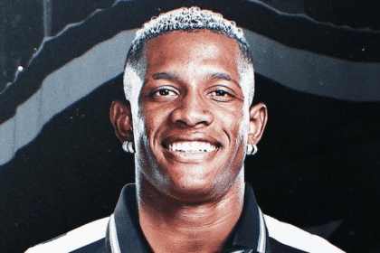 Botafogo anuncia a contratação do volante Danilo, ex-Palmeiras e Nottingham Forest