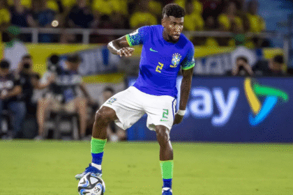 Flamengo Acerta Contratação de Emerson Royal; Lateral Substituirá Wesley
