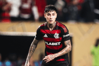 Pulgar passará por cirurgia no pé e vira desfalque no Flamengo