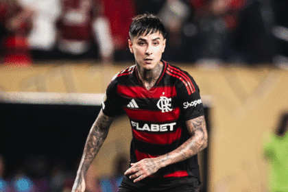 Pulgar passará por cirurgia no pé e vira desfalque no Flamengo