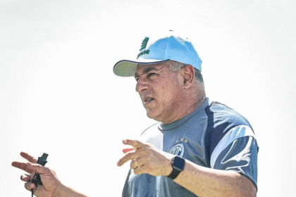 Luizinho Vieira celebra crescimento do confiança na série C e mira classificação