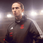 Filipe Luís mantém cautela sobre renovação com o Flamengo