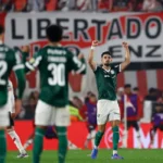 Palmeiras supera pressão e derrota River no Monumental de Núñez