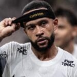 Dorival descarta retorno de Memphis Depay e André Ramalho contra o Internacional