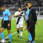 Elvis dedica gol da vitória da Ponte Preta à sobrinha internada em UTI