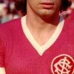 Futebol brasileiro relembra dois anos sem o zagueiro Marinho Peres