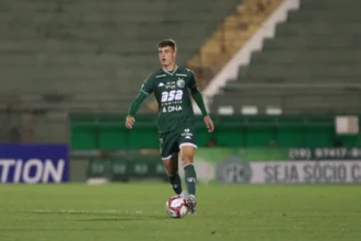 Guarani rescinde contratos de Titi e Eliseu Manoel no quadrangular da Série C