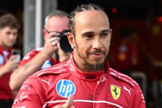 Hamilton lidera segundo treino em Baku, mas pede cautela: “É só um dia”
