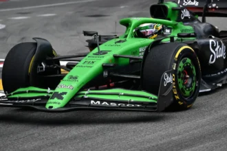 Bortoleto atribui instabilidade ao vento e parte em 13º no GP do Azerbaijão