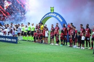 Falha técnica silencia transmissão de Vitória x Fluminense por 25 minutos