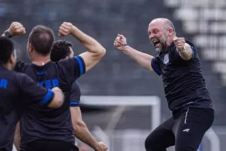 Técnico da Inter de Limeira critica arbitragem após queda na Série D