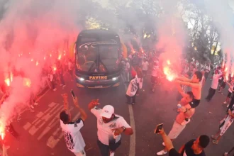 Torcida da Ponte Preta planeja “Ruas de Fogo 2” para recepcionar elenco antes de duelo decisivo na Série C