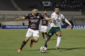 Ferroviária marca no fim, segura Goiás e impede líder de disparar na Série B
