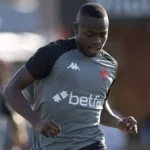 Andrés Gómez deve estrear como titular no ataque do Vasco contra o Bahia