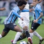 Volpi converte pênalti no fim e Grêmio empata com Botafogo em jogo atrasado