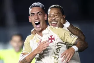 Vasco vence o Bahia de virada e se afasta da zona de rebaixamento; Grêmio e Botafogo ficam no empate