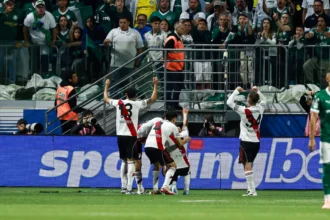 Palmeiras garante renovação de Abel Ferreira por mais dois anos; assinatura é única pendência, afirma Leila Pereira