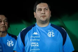 Raphael Rodrigues prevê duelo “muito difícil” contra o Brusque pela Série C