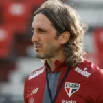 Fluminense acerta com Luis Zubeldía e cogita estreia diante do Botafogo