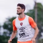 Gonçalo Paciência segue no Sport e garante permanência até o fim da temporada