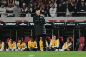 Crespo diz que São Paulo merecia mais e resume eliminação: “dois mais dois deu sete”