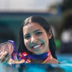 Pernambucana Carolina Oliveira conquista quatro medalhas na natação dos Jogos da Juventude 2025