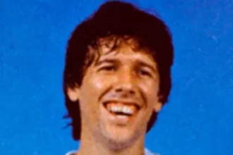 Morre Paulinho Albuquerque, ex-volante bicampeão paulista pelo Corinthians, aos 68 anos