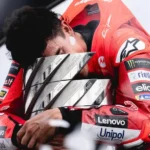 Marc Márquez garante sétimo título da MotoGP com segundo lugar no Japão