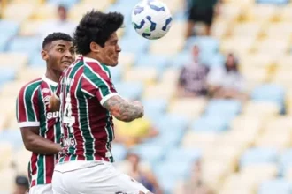 Cano chega a 20 gols, assume vice-artilharia do país e decide clássico para o Fluminense