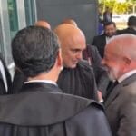 Conversa informal entre Lula e Moraes no STF inclui piada sobre pênalti de Yuri Alberto