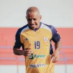 Itabaiana renova contrato com atacante Leilson para 2026